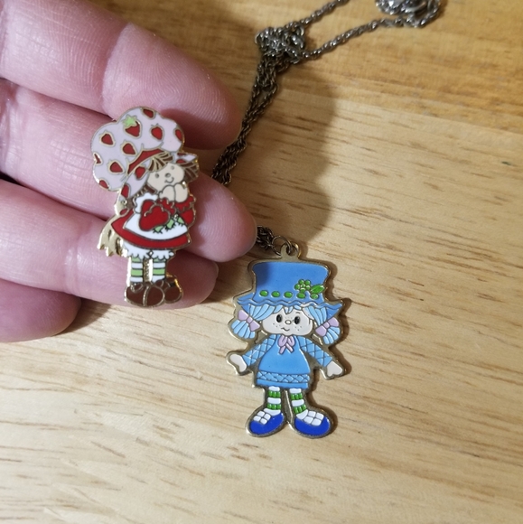 Strawberry Shortcake Other - Vintage 1980s Strawberry Shortcake & Blueberry Muffins Jewelry